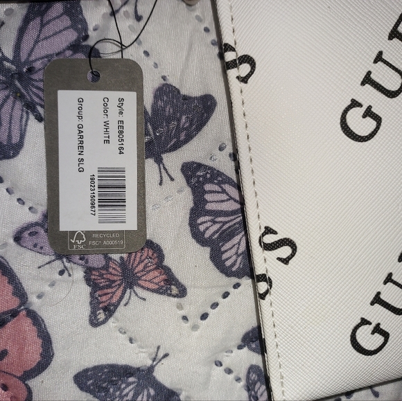 Clutch - Picture 3 of 3